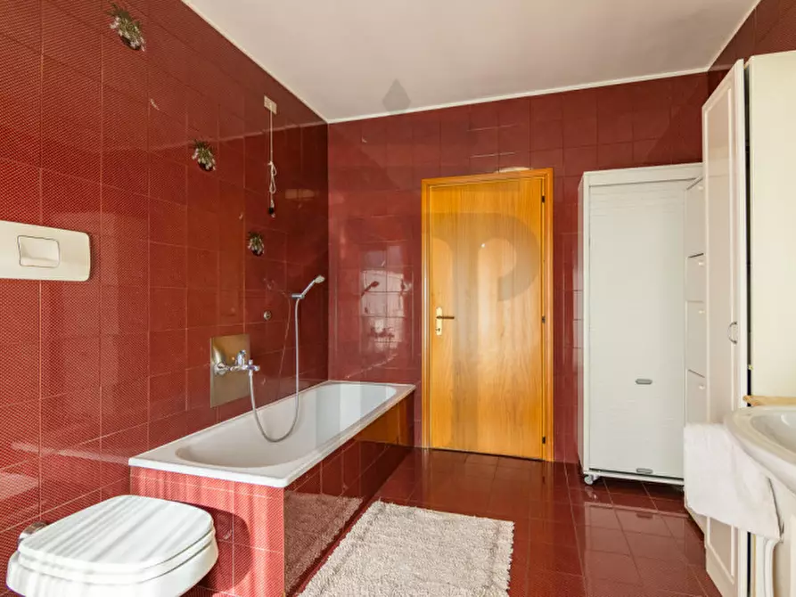 Immagine 33 di Attico in vendita  in Via Ortles 15 a Bolzano