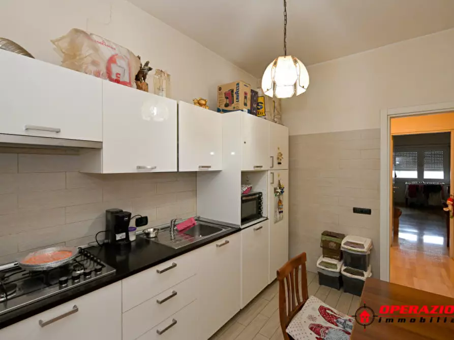 Immagine 2 di Appartamento in vendita  in Via di Casal Bertone a Roma