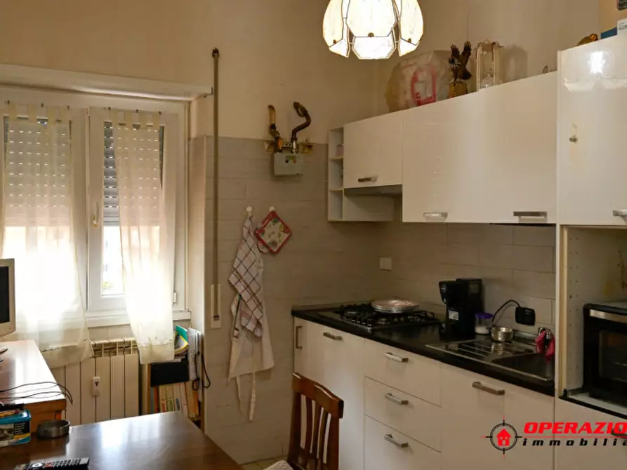 Immagine 3 di Appartamento in vendita  in Via di Casal Bertone a Roma