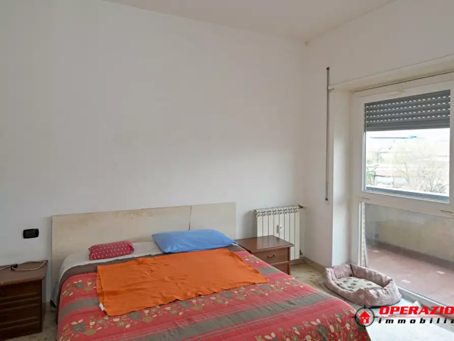 Immagine 11 di Appartamento in vendita  in Via di Casal Bertone a Roma