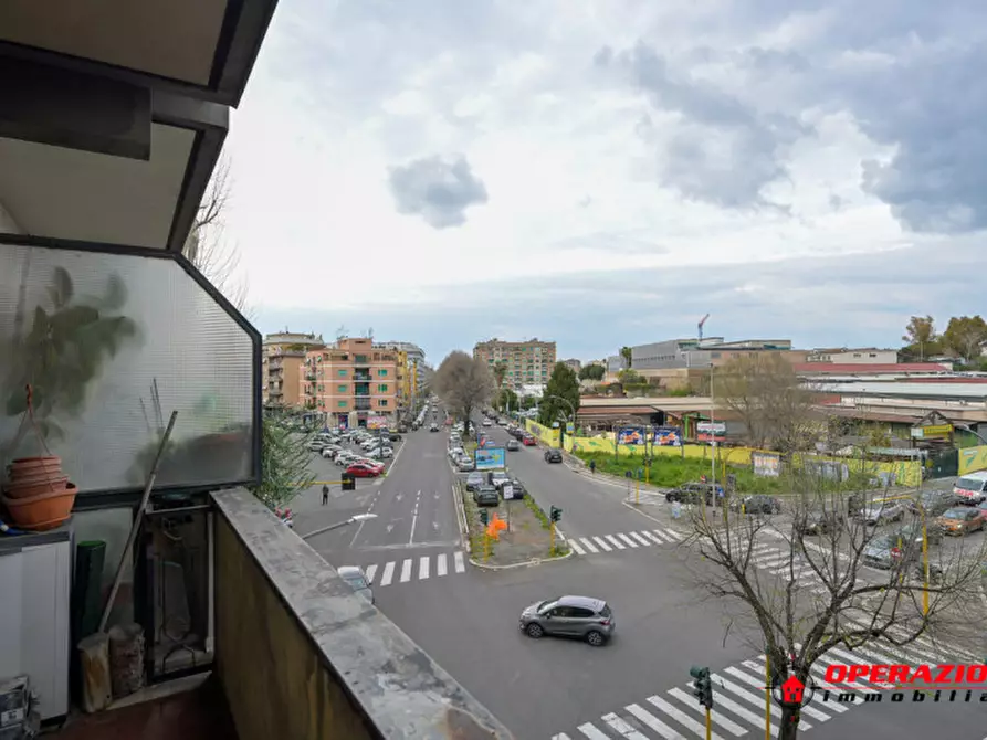 Immagine 18 di Appartamento in vendita  in Via di Casal Bertone a Roma