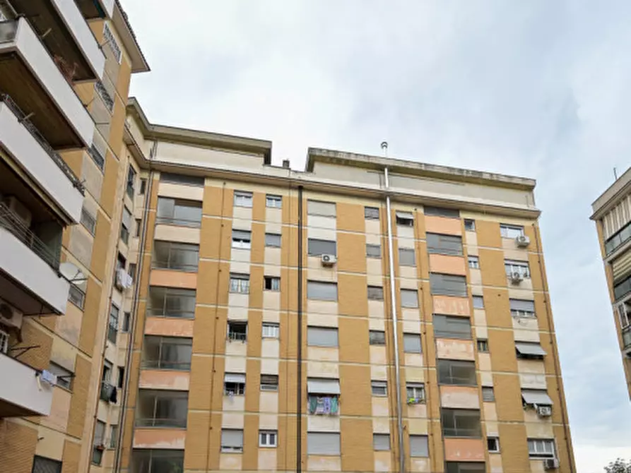 Immagine 23 di Appartamento in vendita  in Via di Casal Bertone a Roma