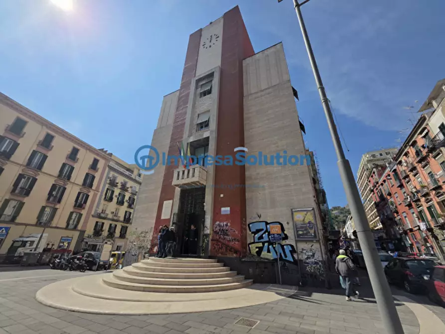 Immagine 4 di Negozio in vendita  in Via Piedigrotta a Napoli