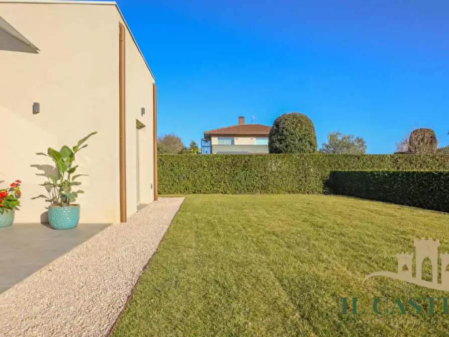 Immagine 11 di Villa in vendita  in Via bagnolo a Castiglione Del Lago