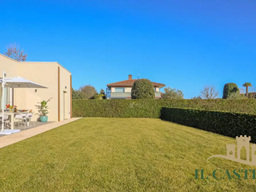 Immagine 13 di Villa in vendita  in Via bagnolo a Castiglione Del Lago