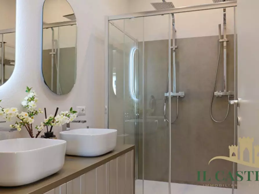 Immagine 17 di Villa in vendita  in Via bagnolo a Castiglione Del Lago