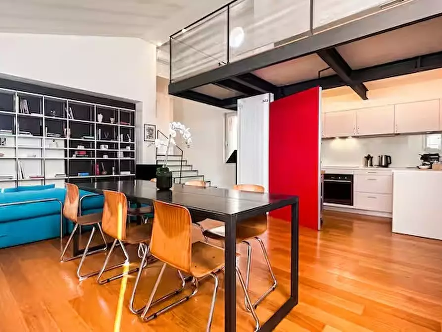 Immagine 1 di Loft/Open space in vendita  in Via degli Zabarella a Padova