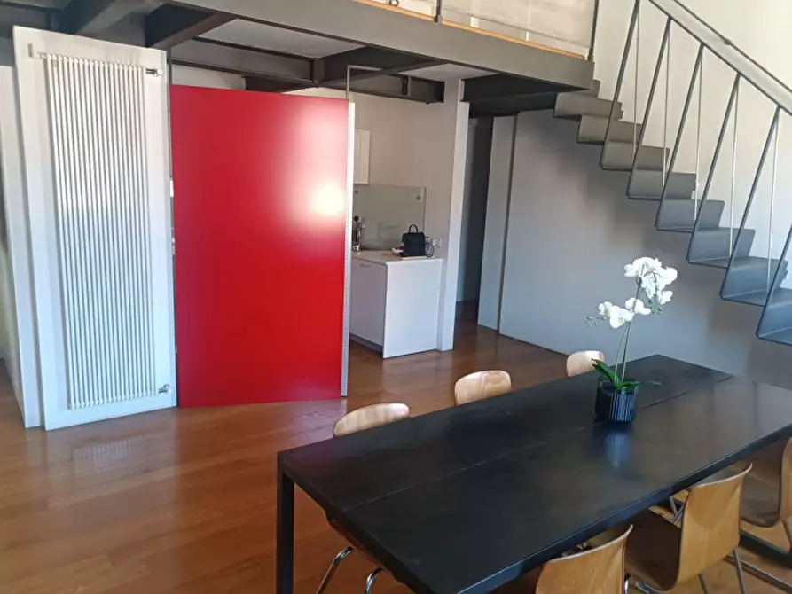 Immagine 5 di Loft/Open space in vendita  in Via degli Zabarella a Padova
