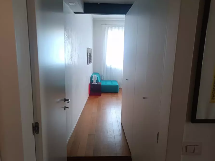 Immagine 21 di Loft/Open space in vendita  in Via degli Zabarella a Padova
