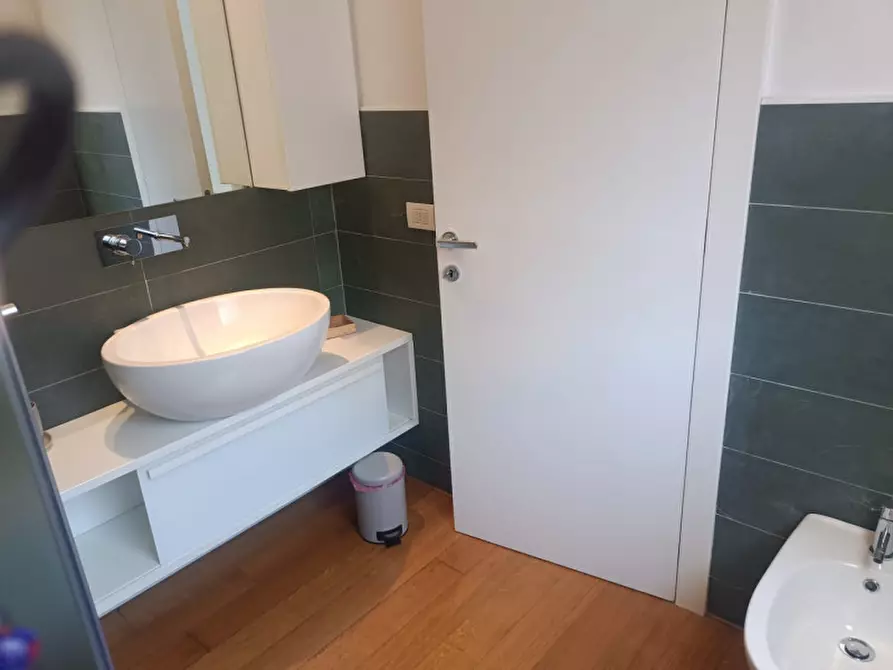 Immagine 32 di Loft/Open space in vendita  in Via degli Zabarella a Padova