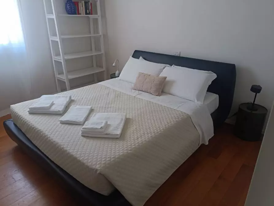Immagine 35 di Loft/Open space in vendita  in Via degli Zabarella a Padova