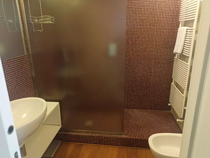 Immagine 37 di Loft/Open space in vendita  in Via degli Zabarella a Padova