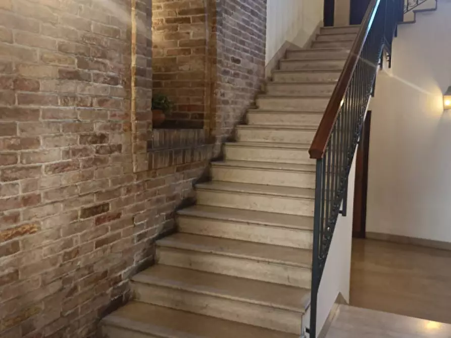 Immagine 39 di Loft/Open space in vendita  in Via degli Zabarella a Padova