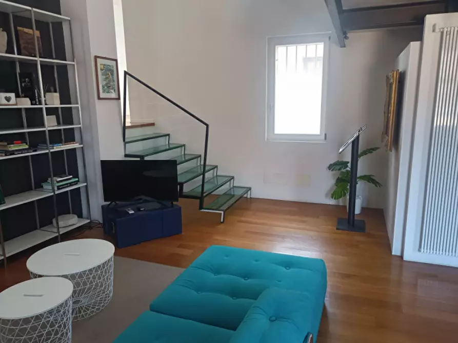 Immagine 43 di Loft/Open space in vendita  in Via degli Zabarella a Padova
