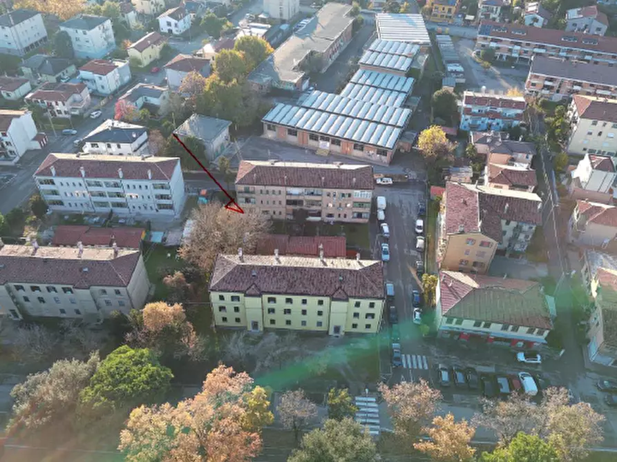 Immagine 3 di Appartamento in vendita  in Via Fortunato Oroboni, 3 a Venezia