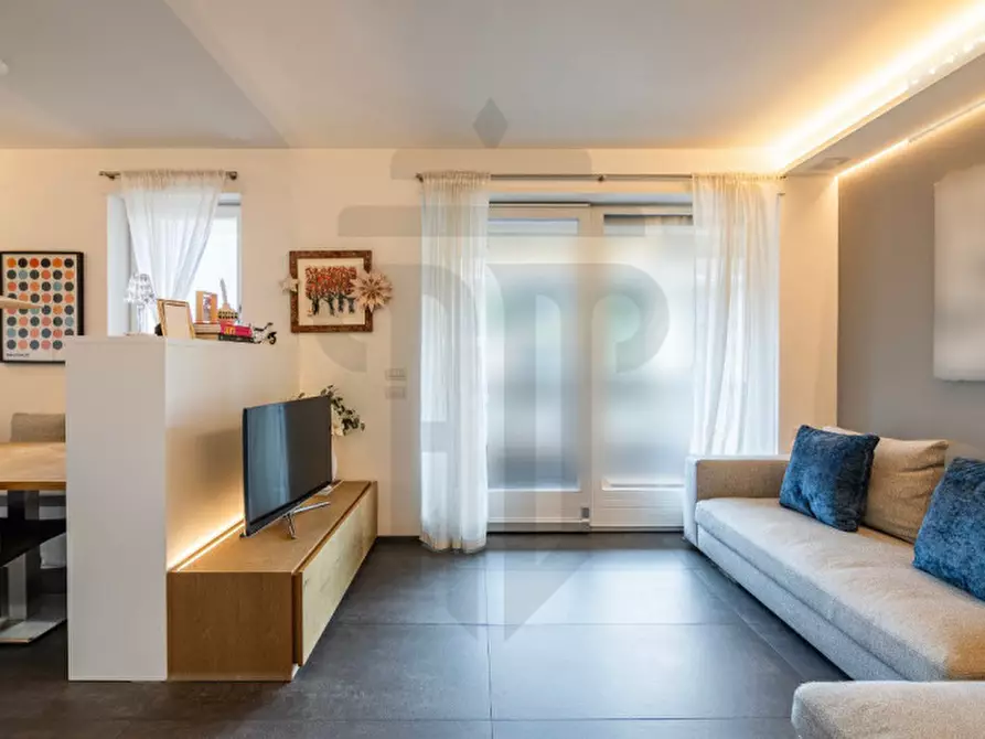 Immagine 9 di Attico in vendita  in Via Positano - Positanostraße a Bolzano