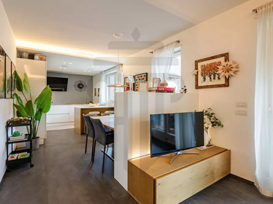 Immagine 10 di Attico in vendita  in Via Positano - Positanostraße a Bolzano