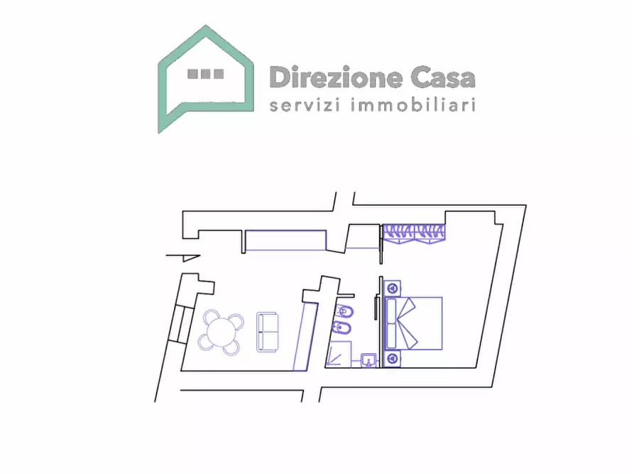 Immagine 9 di Palazzo in vendita  in Via Cristallini a Napoli