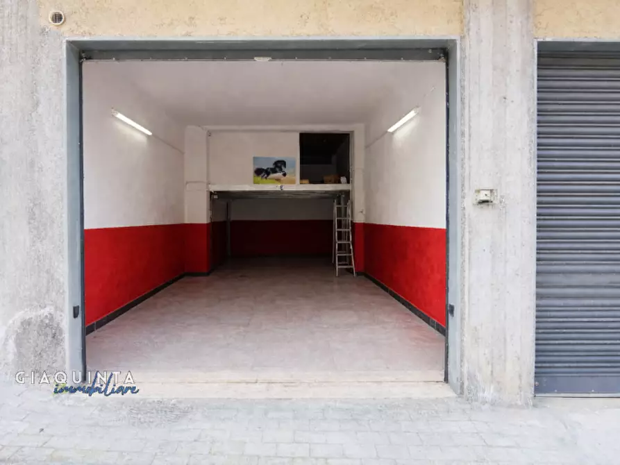 Immagine 13 di Appartamento in vendita  in Via Teocrito n. 21 a Palagonia