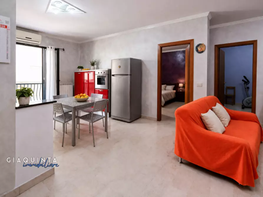 Immagine 17 di Appartamento in vendita  in Via Teocrito n. 21 a Palagonia