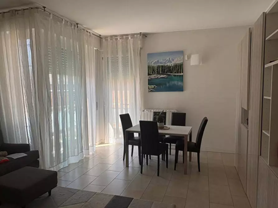 Immagine 5 di Appartamento in vendita  in Meda, Via Trento 86 a Meda