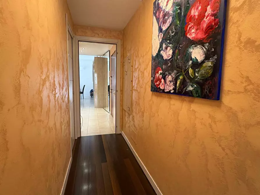 Immagine 9 di Appartamento in vendita  in Meda, Via Trento 86 a Meda