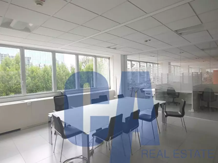 Immagine 2 di Ufficio in affitto  in VIA BUGATTI ETTORE a Milano