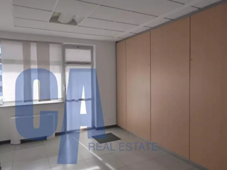 Immagine 10 di Ufficio in affitto  in VIA BUGATTI ETTORE a Milano