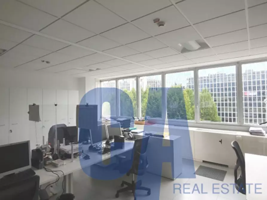 Immagine 19 di Ufficio in affitto  in VIA BUGATTI ETTORE a Milano