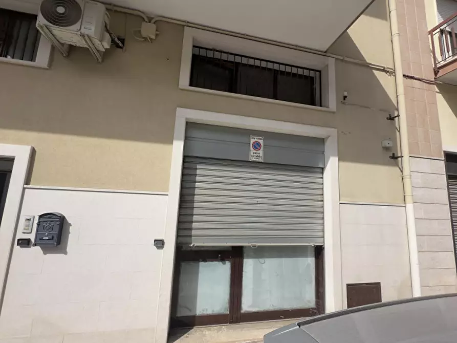 Immagine 1 di Negozio in vendita  in Via Piero Gobetti, 30, 76123 Andria BT, Italia a Andria