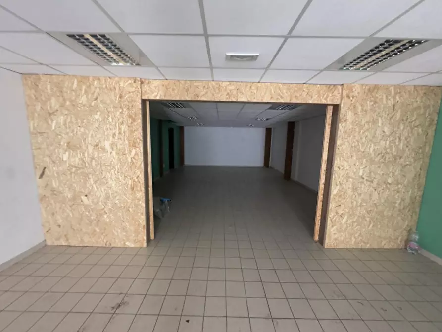 Immagine 4 di Negozio in vendita  in Via Piero Gobetti, 30, 76123 Andria BT, Italia a Andria