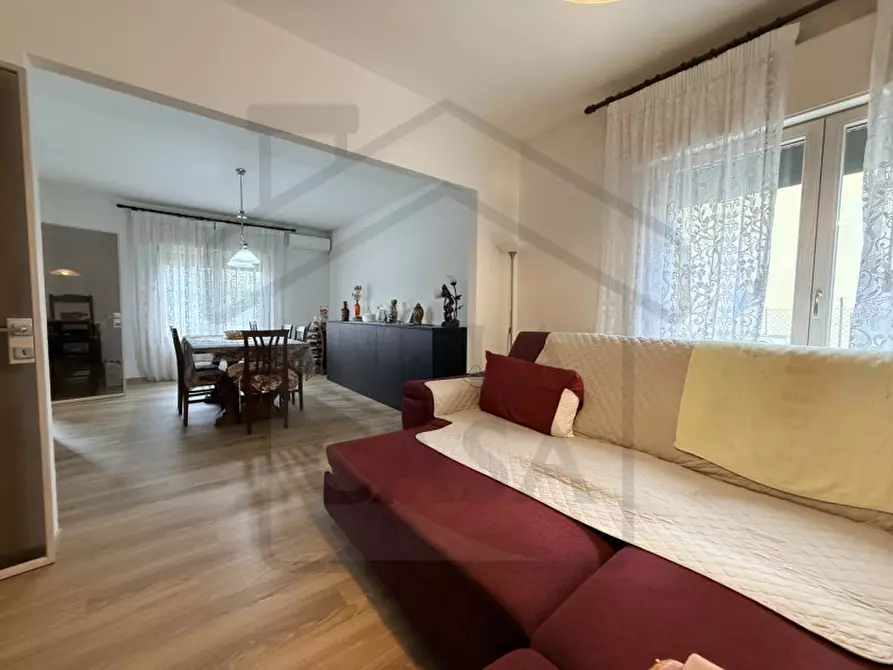 Immagine 2 di Casa trifamiliare in vendita  in Via Isonzo a Montegrotto Terme