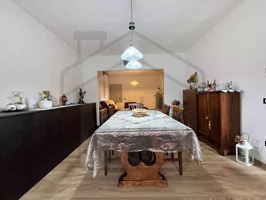 Immagine 3 di Casa trifamiliare in vendita  in Via Isonzo a Montegrotto Terme