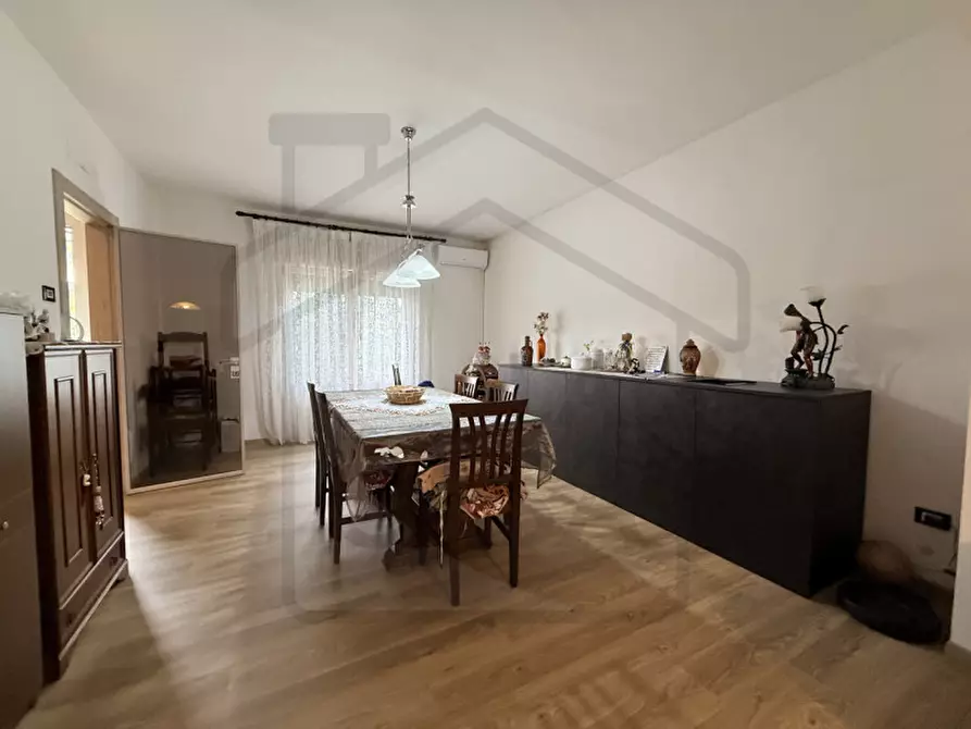 Immagine 4 di Casa trifamiliare in vendita  in Via Isonzo a Montegrotto Terme