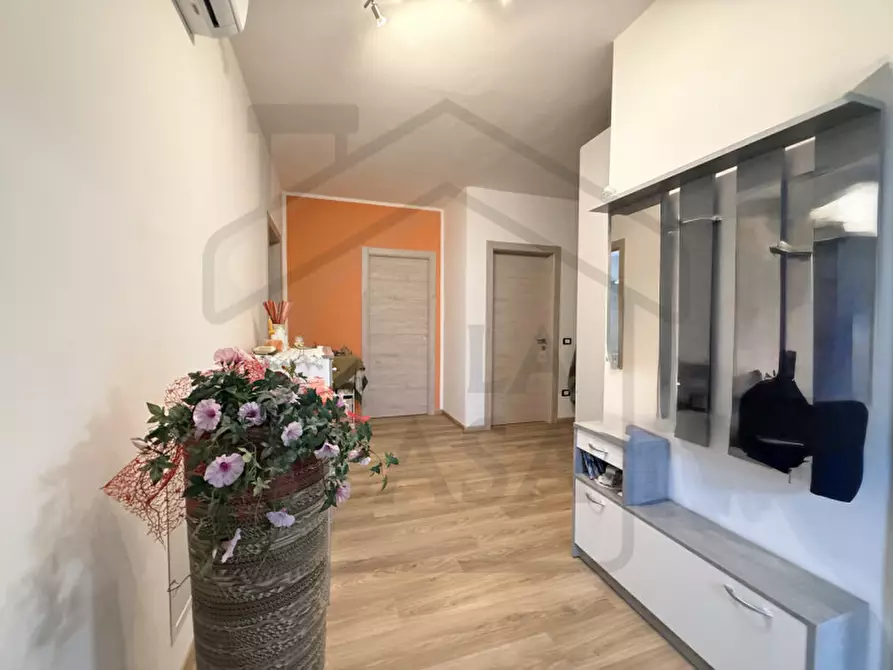 Immagine 8 di Casa trifamiliare in vendita  in Via Isonzo a Montegrotto Terme