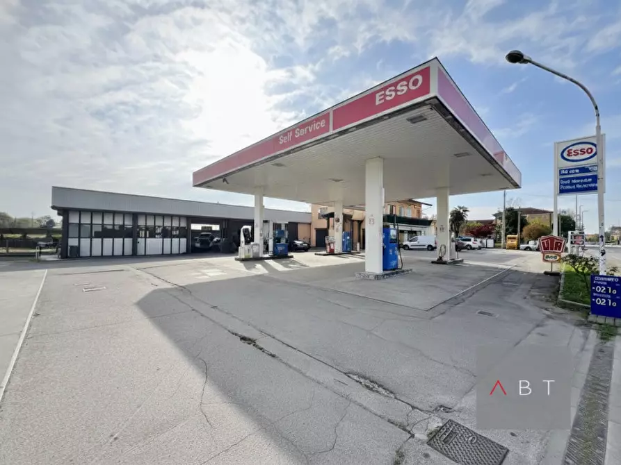 Immagine 1 di Attività commerciale in vendita  a Villa Del Conte