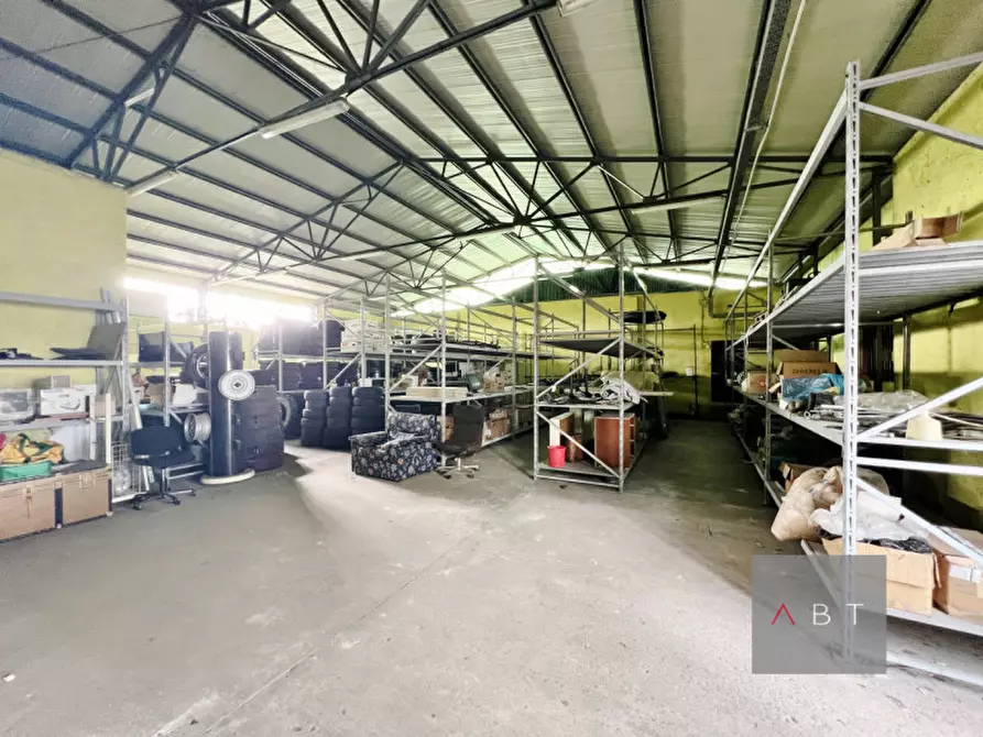 Immagine 10 di Attività commerciale in vendita  a Villa Del Conte