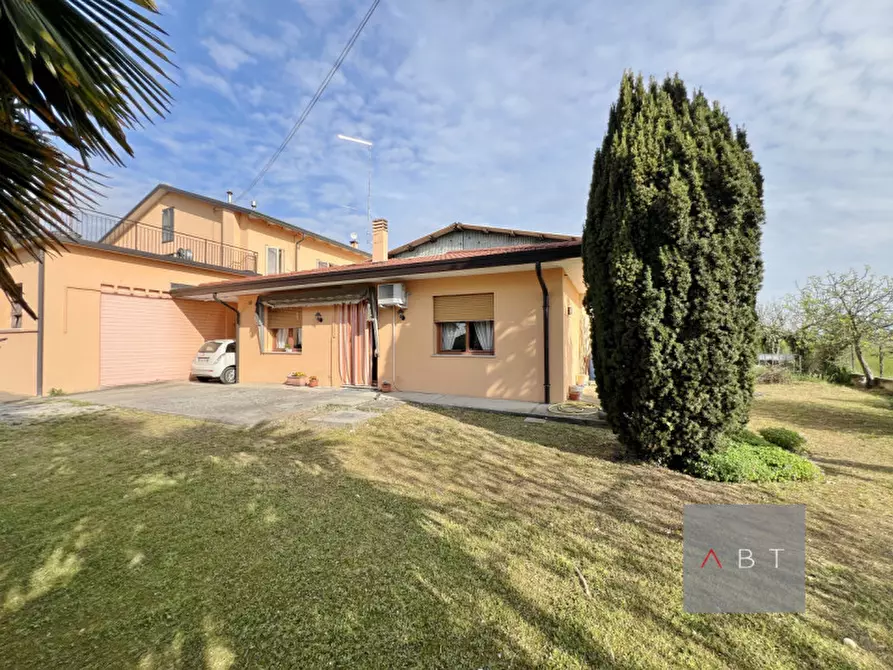 Immagine 18 di Attività commerciale in vendita  a Villa Del Conte