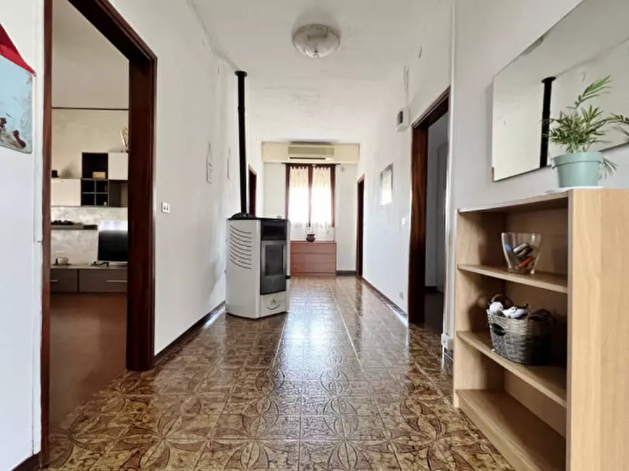 Immagine 28 di Attività commerciale in vendita  a Villa Del Conte