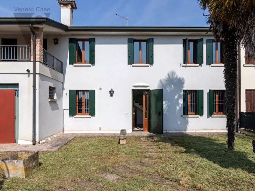 Immagine 2 di Casa bifamiliare in vendita  a Ponte San Nicolò