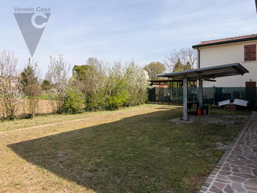 Immagine 33 di Casa bifamiliare in vendita  a Ponte San Nicolò