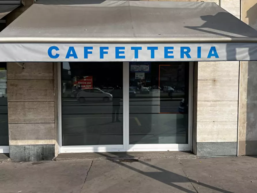 Immagine 1 di Attività commerciale in vendita  in Corso Valentino    182 a Casale Monferrato