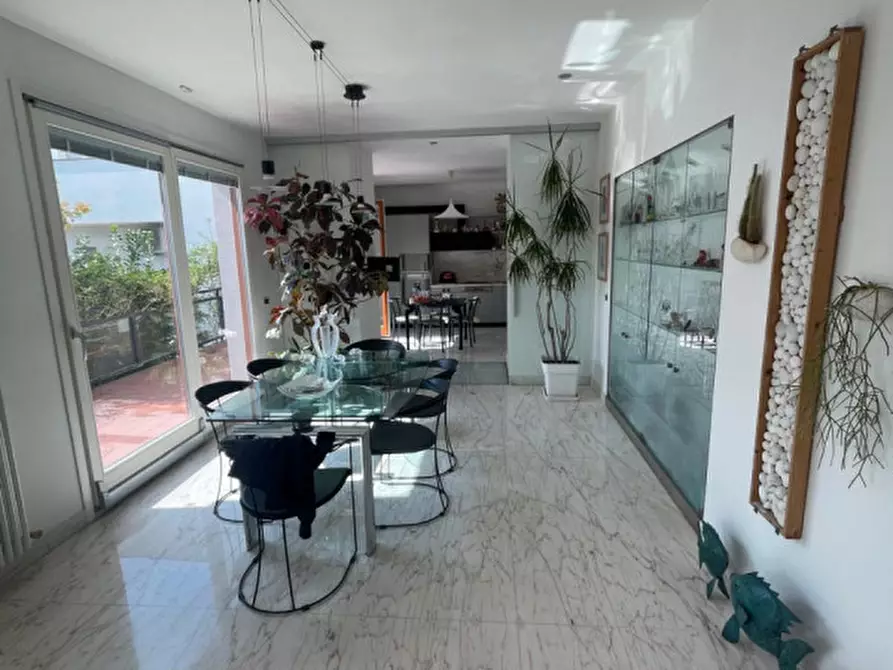 Immagine 9 di Appartamento in vendita  in STRADA VECCHIA DI PIETRALACROCE 70 H a Ancona