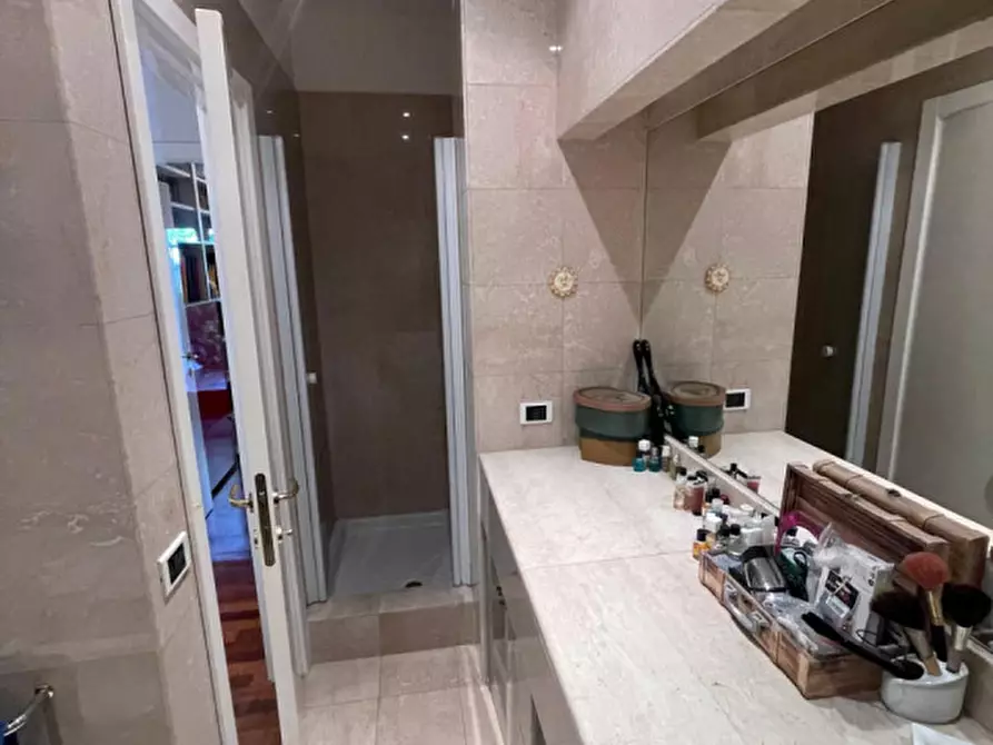 Immagine 36 di Appartamento in vendita  in STRADA VECCHIA DI PIETRALACROCE 70 H a Ancona