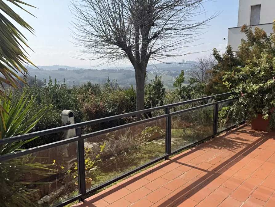 Immagine 62 di Appartamento in vendita  in STRADA VECCHIA DI PIETRALACROCE 70 H a Ancona