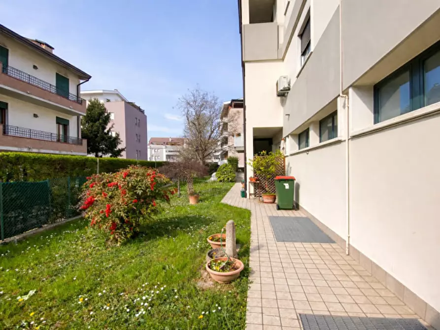 Immagine 1 di Appartamento in vendita  in Via Regia a Vigonza