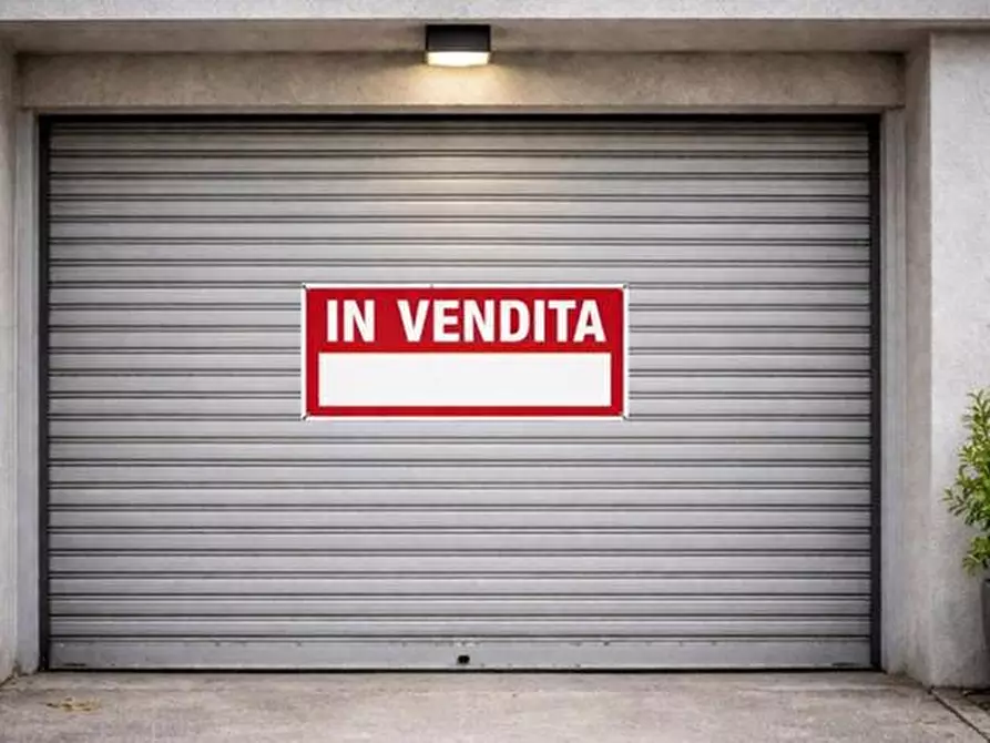 Immagine 1 di Garage in vendita  a Venezia