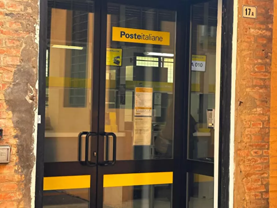 Immagine 3 di Ufficio in vendita  in via Pizzardi a Bologna