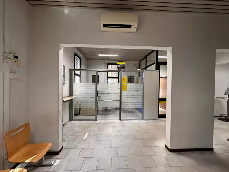 Immagine 6 di Ufficio in vendita  in via Pizzardi a Bologna