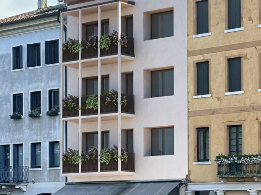 Immagine 3 di Ufficio in vendita  in Corso Ventinove Aprile a Castelfranco Veneto